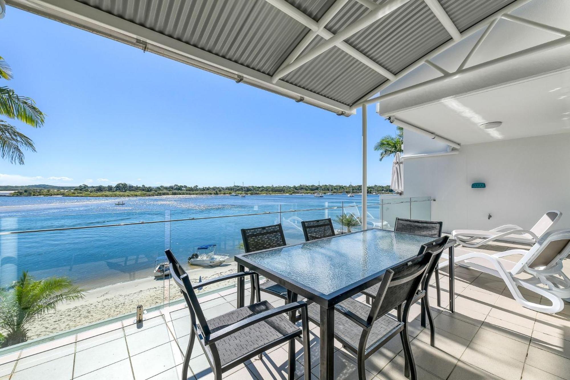 Noosa Quays Waterfront Accomodation Extérieur photo