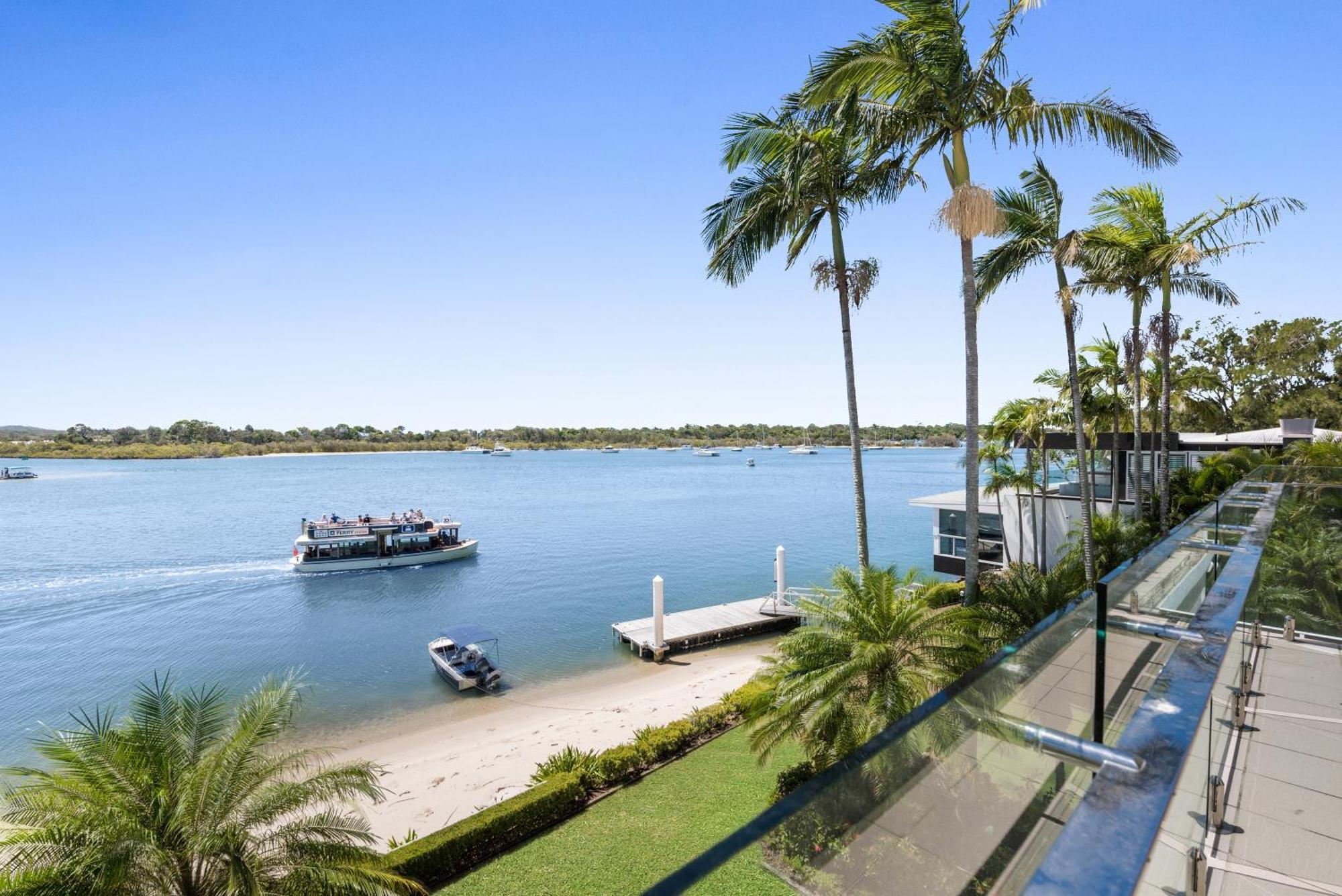 Noosa Quays Waterfront Accomodation Extérieur photo